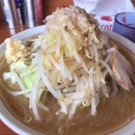 らーめん　まるはち - ガツ旨ラーメン（野菜、ニンニク、背脂増し）