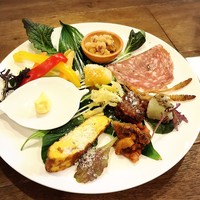 前菜の盛り合わせ