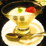 黄鶴 - ３月の美福ランチ　２０００円（税込）食後のデザート【２０１８年３月】