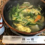 韓一館 - 玉子スープと熱いお茶。