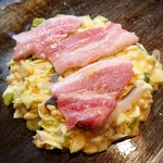 Okonomiyaki Zen - ミックス(豚・イカ・海老)(980円)