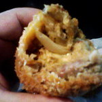 黒毛和牛 腰塚 精肉店 - 黒毛和牛メンチ　中には肉がゴロッと