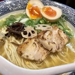 濃厚鶏白湯ラーメン 美空 - 