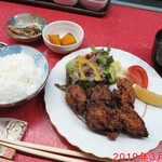 トルション - 料理写真:チキン唐揚げ定食　\900