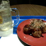 元祖　秋葉食堂 - たこ焼き（5個）300円＋ハイボール330円