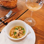 ヴェッキオ コンヴェンティーノ - リーズィ エ ビーズィ(スペルト小麦とグリンピースのスープ)