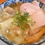 塩煮干ワンタン中華そば