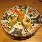 KOTARO Hasegawa DOWNTOWN CUISINE - あしあかエビの春巻き
