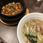 童童 - 
