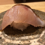 天ぷら たけうち - 対馬産 赤鯥（ノドグロ）の昆布締め 槍烏賊の糸切り