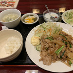 良記 餃子酒場 本店 - 