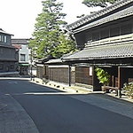 日本料理　やまと - 有松の町並みにお店はあります。