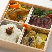 味わい弁当 2,700円（税込）