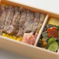 ステーキ重弁当 2,600円（税込）