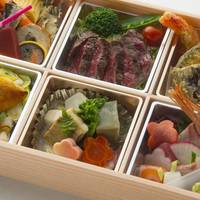 特製おかず弁当 4,000円（税込）