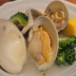 みざん - 白はまぐりのワイン蒸し。