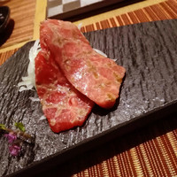 肉割烹 加賀屋 - 赤身の炙り