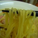 福の神食堂 - 旨味鶏塩そばのデフォ麺