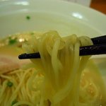 福の神食堂 - 旨味鶏塩そばの替え玉の麺は細麺