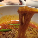 中国料理 桂花 - 細麺です：スープに絡みます