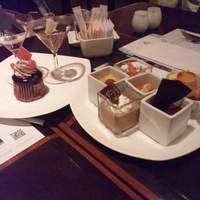 ロビーラウンジ 「マーブルラウンジ」 ヒルトン東京 - グラスケーキ