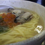 潮中華 KAZE - 【2011.11.　再訪】　かき塩ラーメン表面状況