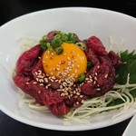 博多もつ鍋 がんこ - ユッケ