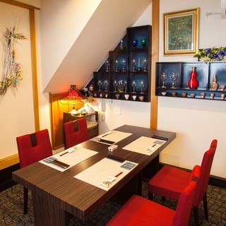 お昼の会食も個室にて