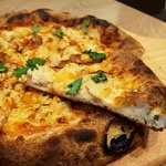 WP PIZZA BY WOLFGANG PUCK - BBQチキン（アップ）（2019.3）
