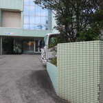 鎌倉ニュージャーマン - こちらの門の先に直売所があります