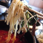 韓国厨房セナラ - 変わった四角の麺ですね