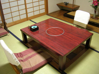 Kumasotei - 掘りごたつ式の個室