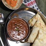 レストラン ナマステ インド・ネパール料理 - マトンカレー  チーズナン