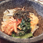 韓家 サランバン - 石焼ビビンバのアップ