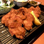 Nomikuiretoro Sakaba Komanechi - ・通常のザンギ定食はザンギ4個