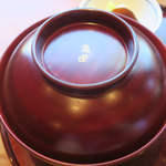 魚栄 - うな重 中串＋きも吸い　ズームアップ