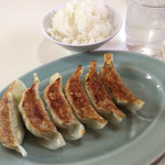 くるまやラーメン - 餃子は古川店スタッフにより一つ一つ手作り