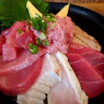 清水港　みなみ  - 鮪三昧丼！