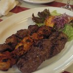 アセナ - ケバブ（チキン、ラム、キョフテ）