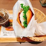 フレッシュネスバーガー - ベーコンエッグバーガー／オニオンリングセット