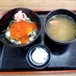 Jiza Kana Koubou - イクラ丼 \650 ＆ エビの味噌汁 \100