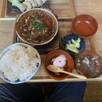 肉汁餃子のダンダダン - 麻婆豆腐ライス