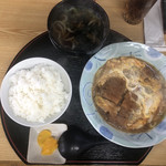 ひらの屋 - かつ玉定食（800円）