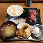 炉ばた焼き 酒肆 大関 - マグロ中落ち定食  900円