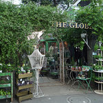 THE GLOBE Cafe - 