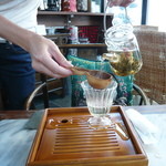 桃桃 - オーナーさんが自ら注いでくれました