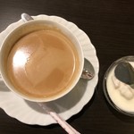 Indoneparuryouriisa - ユガルセットの飲み物とデザート
