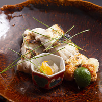 【花会席】全８品／季節の味覚をふんだんに取り入れた会席料理です。