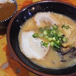 博多とんこつラーメン わ蔵  - 