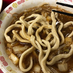 蓮爾 - 一切、しなることのない蓮爾の凶悪麺